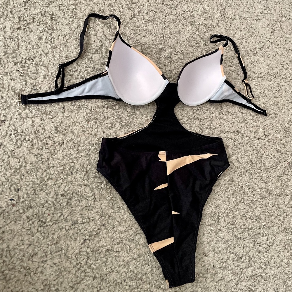 Matte Collection Ambrose One Piece Swimsuit in Tahitian Black - Picture 3 of 5